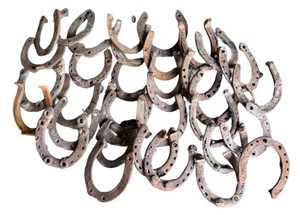 Large Lot of Vintage Used Horseshoes  Rustic Farm & Western Dcor