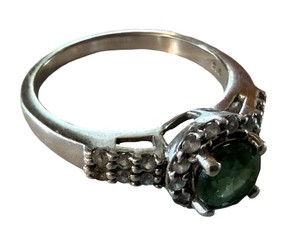 Sterling Silver .925 Green Stone Ring  Size 9