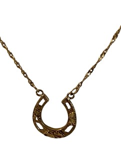 10K Gold Horseshoe Necklace  16