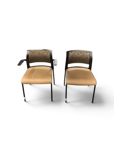 Set of two modern commercial guest chairs