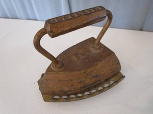 Sad Iron - Laclede, Trivet