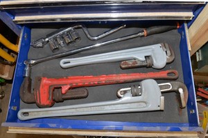 Large Pipe Wrenches & Additional Tool