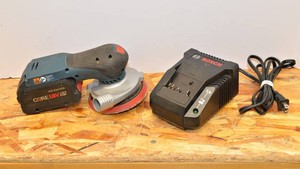 Bosch GEX18V-5 Orbital Sander with Battery & Charger