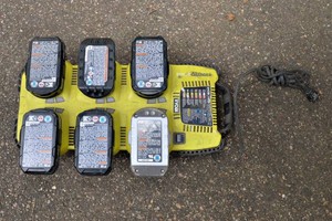 Ryobi Super Charger with 6 Batteries