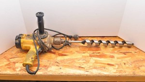 DeWalt DW130 12 Reversing Drill