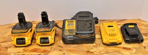 DeWalt 20V Batteries, Charger & Adapters