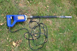 Chicago Electric 34 HP Concrete Vibrator