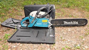 Makita Chainsaw
