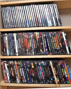 90 DVDs  Horror