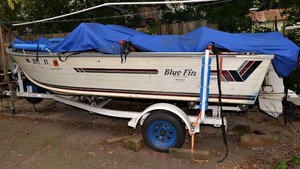 1984 Blue Fin 16 Aluminum Boat with EZLD Trailer