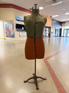 Vintage 1930s era Dress Form wAdjustable Height &amp Cast Iron Base #1