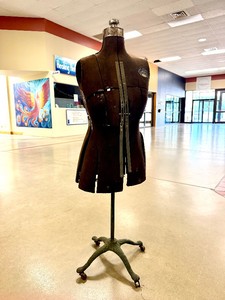 Vintage 1930s era ACME Dress Form wAdjustable Height &amp Cast Iron Base #1