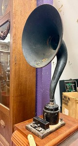 Very Cool Old Vintage Magnavox Phonograph Speaker&nbsp