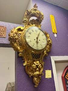 Excellent Quality &amp Condition Large Ornately Carved Vintage Swedish Giltwood Wall Clock by Rob Engstrom&nbsp