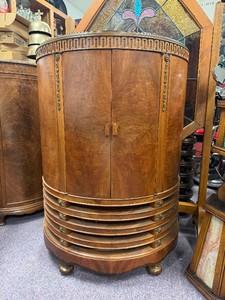 Beautiful 1930s Stromberg Carlson Radio Cabinet #1