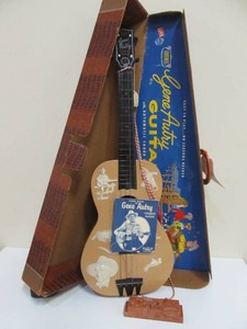 Nice Vintage Emenee GENE AUTRY Western Toy Guitar wAutomatic Chord player &amp Original Box