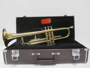 Nice Condition Vintage YAMAHA Trumpet wCase