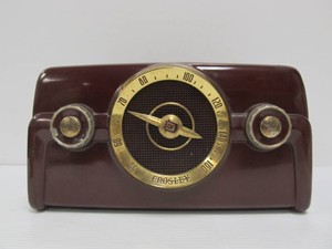 Vintage Mid Century CROSLEY Bakelite Radio