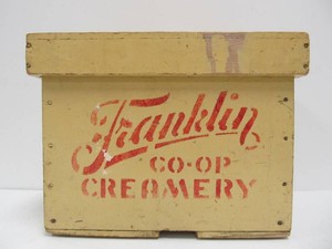 Vintage FRANKLIN Co-Op Creamery Wooden Dairy Crate wLid