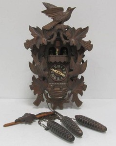 Nice Vintage West German Black Forest Cuckoo Clock