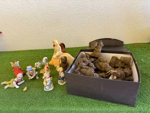 Figurines - Home Decor