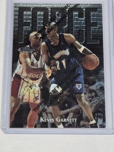 Kevin Garnett 1997-98 Topps Finest Insert SP #FF25 - Minnesota Timberwolves Basketball Card