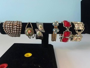 VTG Costume Jewelry - Faux Pearl, Enamel & Statement Bracelet Mixed Lot of 6