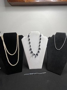 VTG Costume Jewelry - 4-Piece Faux Pearl, Beaded & Rhinestone Mixed Lot
