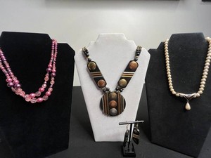 VTG Costume Jewelry Mixed Lot - 3 Necklaces & Earrings (Lot of 4)