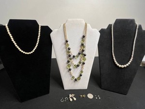 VTG Costume Jewelry - Faux Pearl Necklaces, Beaded Necklace & Earrings Mixed Lot