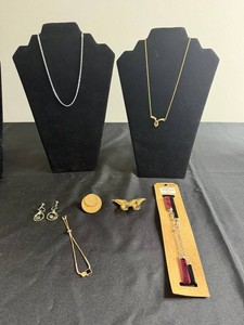 VTG Costume Jewelry Mixed Lot - Necklaces, Earrings & Brooches