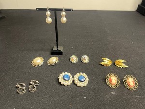 VTG Costume Jewelry - Estate Mixed Lot of 7 Earring Pairs
