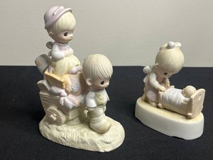 Vintage Precious Moments Figurines - Jonathan & David Enesco Nursery Scenes (Lot of 2)