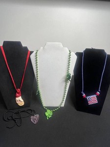 VTG Costume Jewelry Necklaces - 4-Piece Mixed Lot