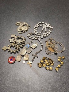 Group Vintage Religious Jewelry Rosaries Cross Medals Mixed Lot