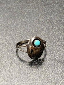 Vintage Southwestern Silver Tone Turquoise Ring Size Approx. 4