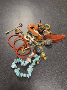 Group Vintage Costume Jewelry Necklaces Pins Earrings Rings Pendants
