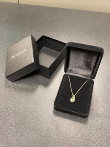 Sterling Silver Peridot Teardrop Pendant Necklace w Macys Box