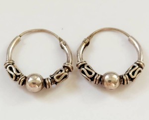 Vintage Style Silver Hoop Earrings with Intricate Design