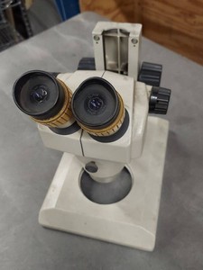 Nikon Japan Stereo Microscope 20X12 Eyepieces Bench Stand Untested