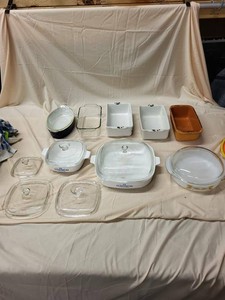Vintage Corning Ware Pyrex Casserole Dishes Lids Bakeware Lot