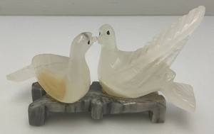 Hand Carved Onyx Pair Of Doves Sculpture 3 34 x 6 34