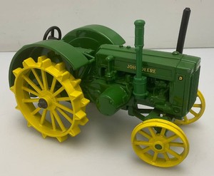 Collectible Ertl Brand Die Cast John Deere 1953 Model D Tractor 8