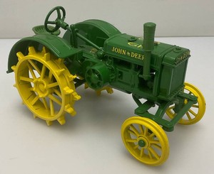 Collectible Ertl Brand Die Cast John Deere Model C Tractor 1993 Two Cylinder Center Grand Opening Special 7 14
