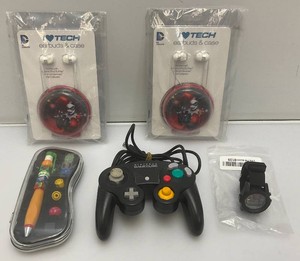 Misc. Eletronic Items Including DC Earphones And More (Most New In Pck)