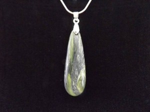 .925 Sterling Silver Serpentine Pendant Necklace