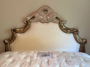 BR1 - Vintage Ornate Carved FullQueen Size Bed