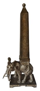 LR - Elephant And Obelisk Monument