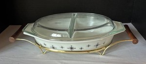 BR1 - Vintage Pyrex Constellation Casserole Dish