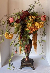 LR - Beautiful Faux Floral Arrangement